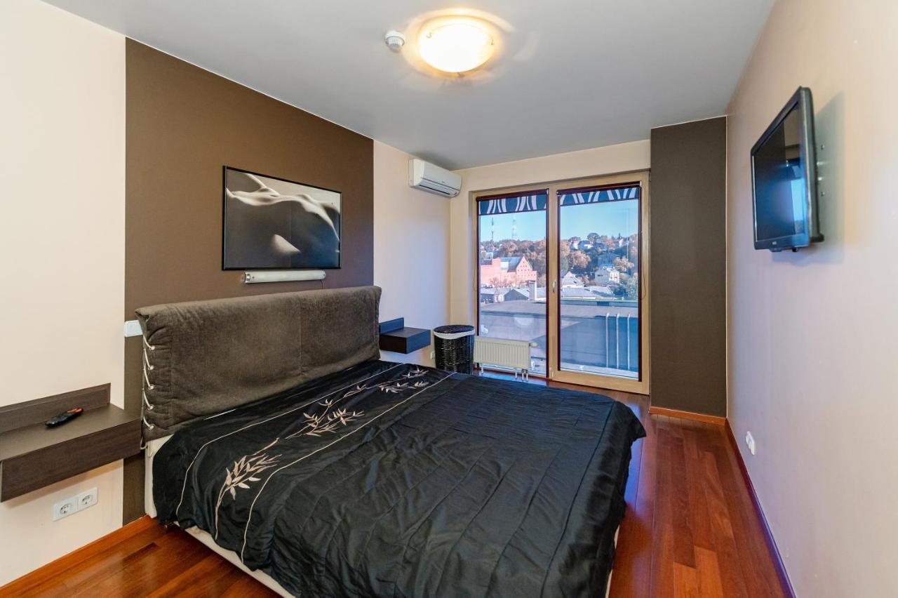 Panoramic City Centre Apartment By Polo Apartments 카우나스 외부 사진